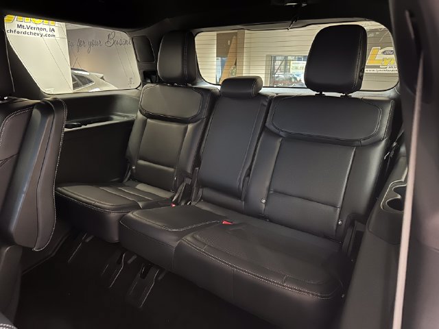 New 2027 Ford Expedition Platinum w/ Stealth Performance Package AWD/4WD image 24