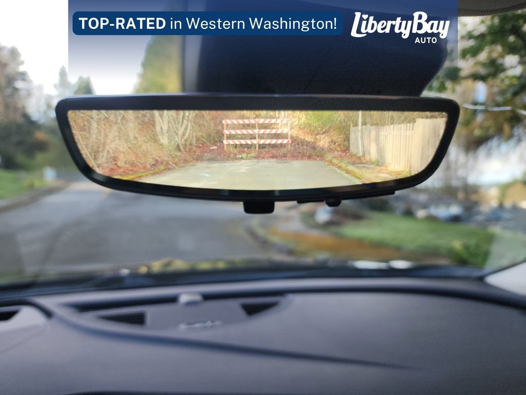 Used 2021 Buick Envision Avenir w/ Technology Package II image 19