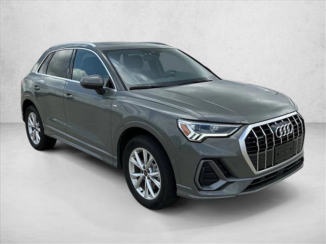 Certified 2025 Audi Q3 2.0T Premium w/ Convenience Package image 3