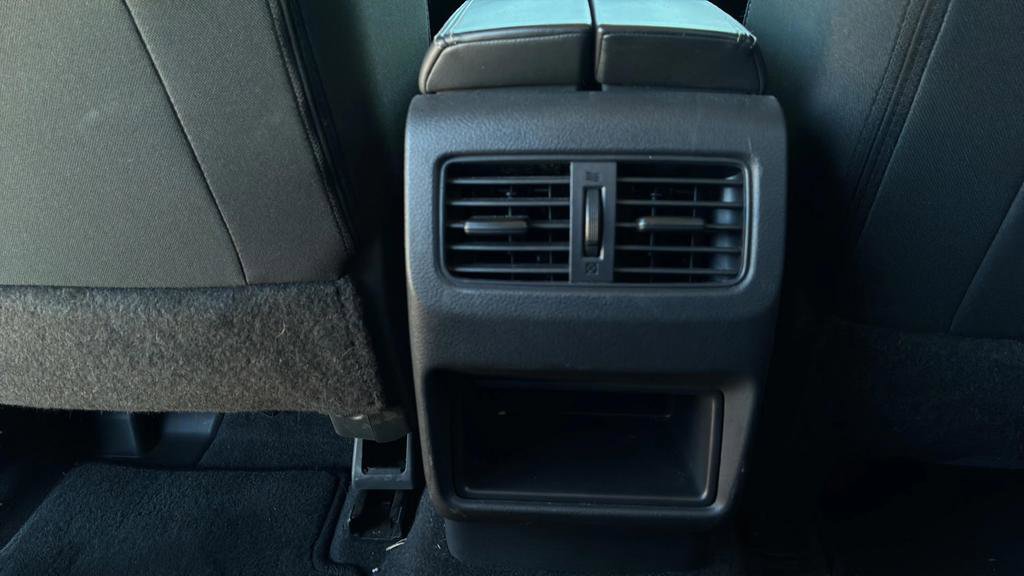 Used 2022 Nissan Rogue S image 20