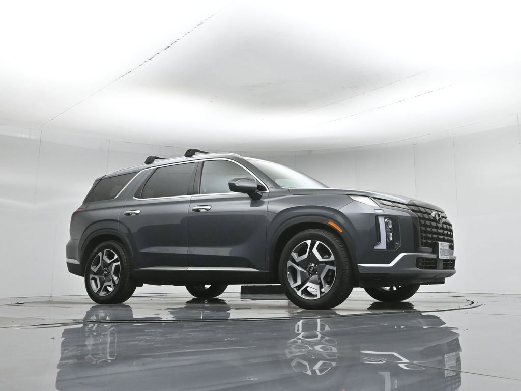 Used 2023 Hyundai Palisade Limited w/ Cargo Package AWD/4WD image 4