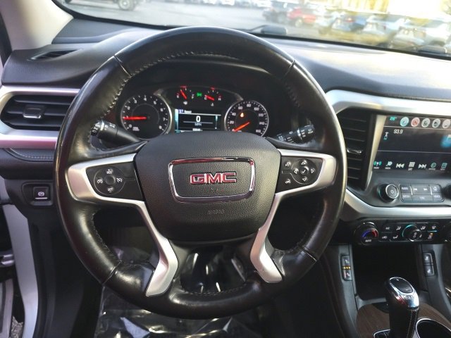 Used 2018 GMC Acadia SLE image 11