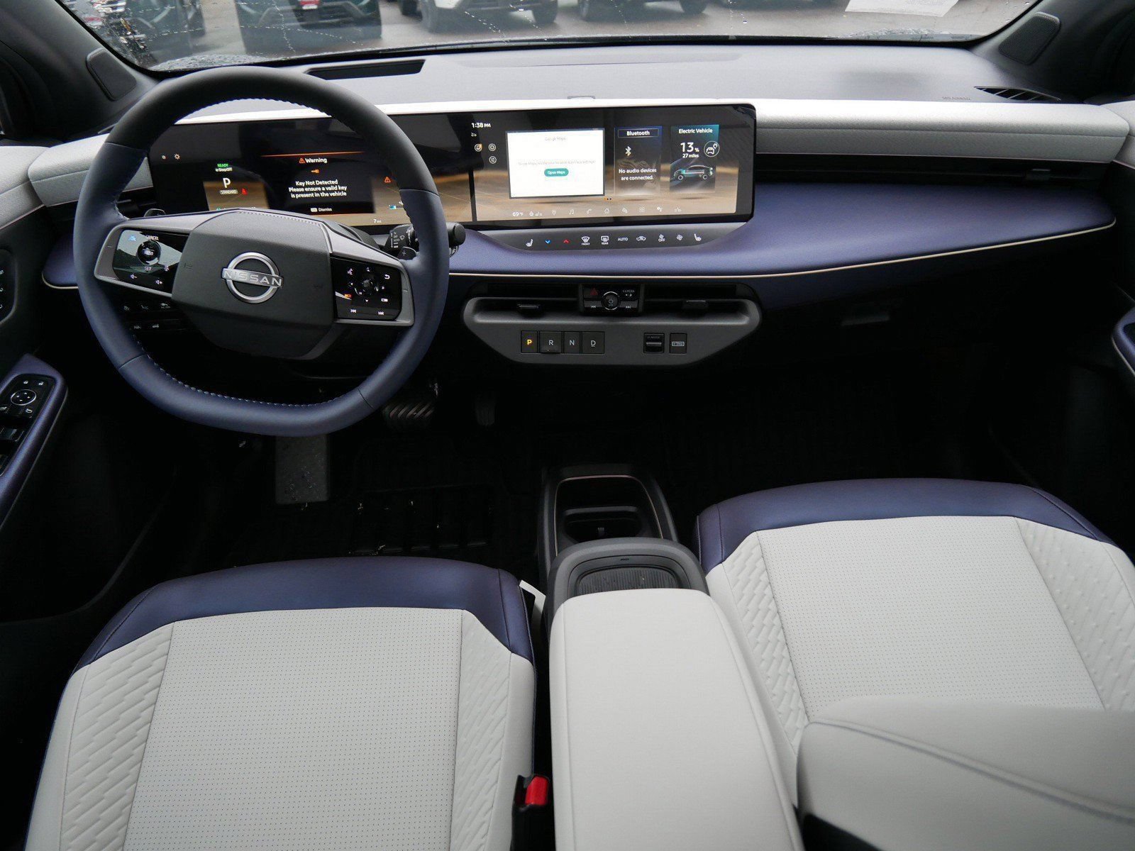 New 2026 Nissan Leaf Platinum+ w/ Cargo Package (Platinum+) FWD image 7