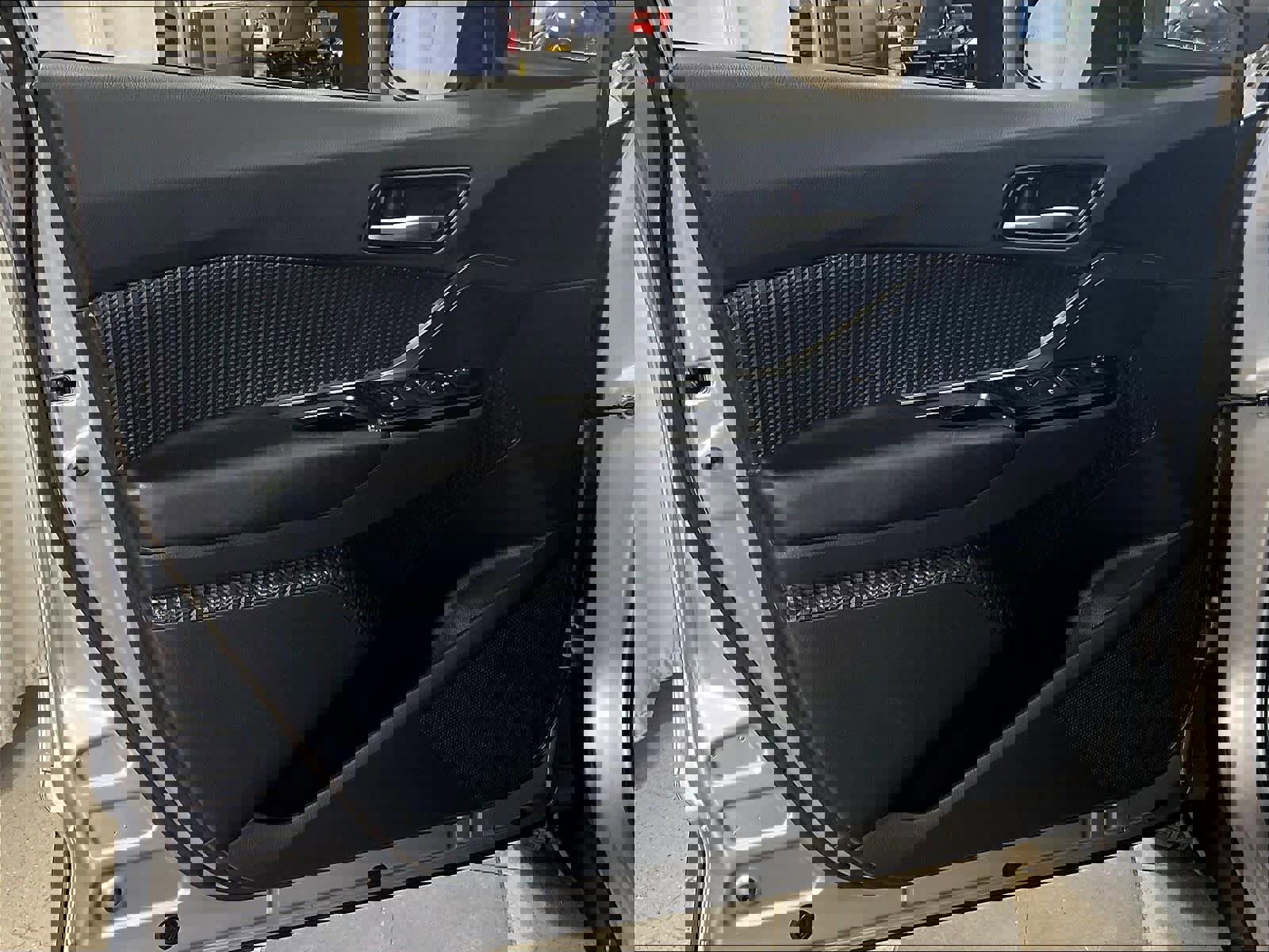 Used 2019 Toyota C-HR XLE image 9