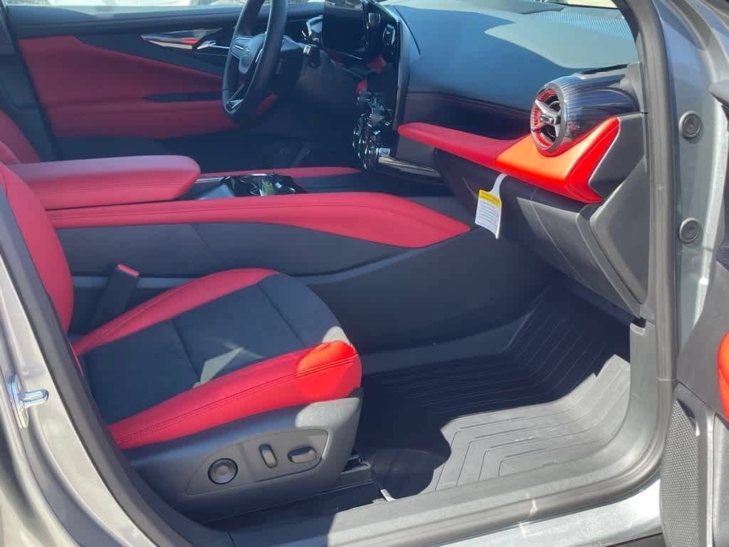 New 2025 Chevrolet Blazer EV RS RWD image 20