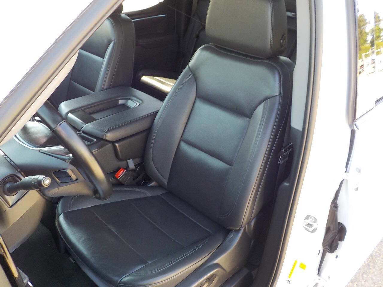 Used 2025 GMC Sierra 1500 SLT AWD/4WD image 12