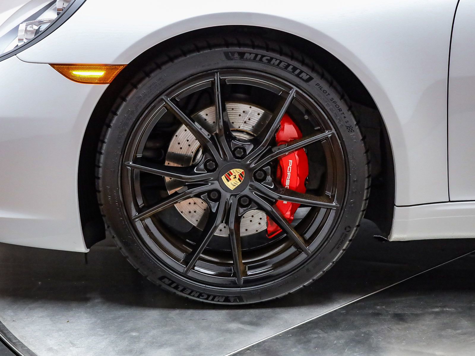 Certified 2018 Porsche 911 Carrera S RWD image 12