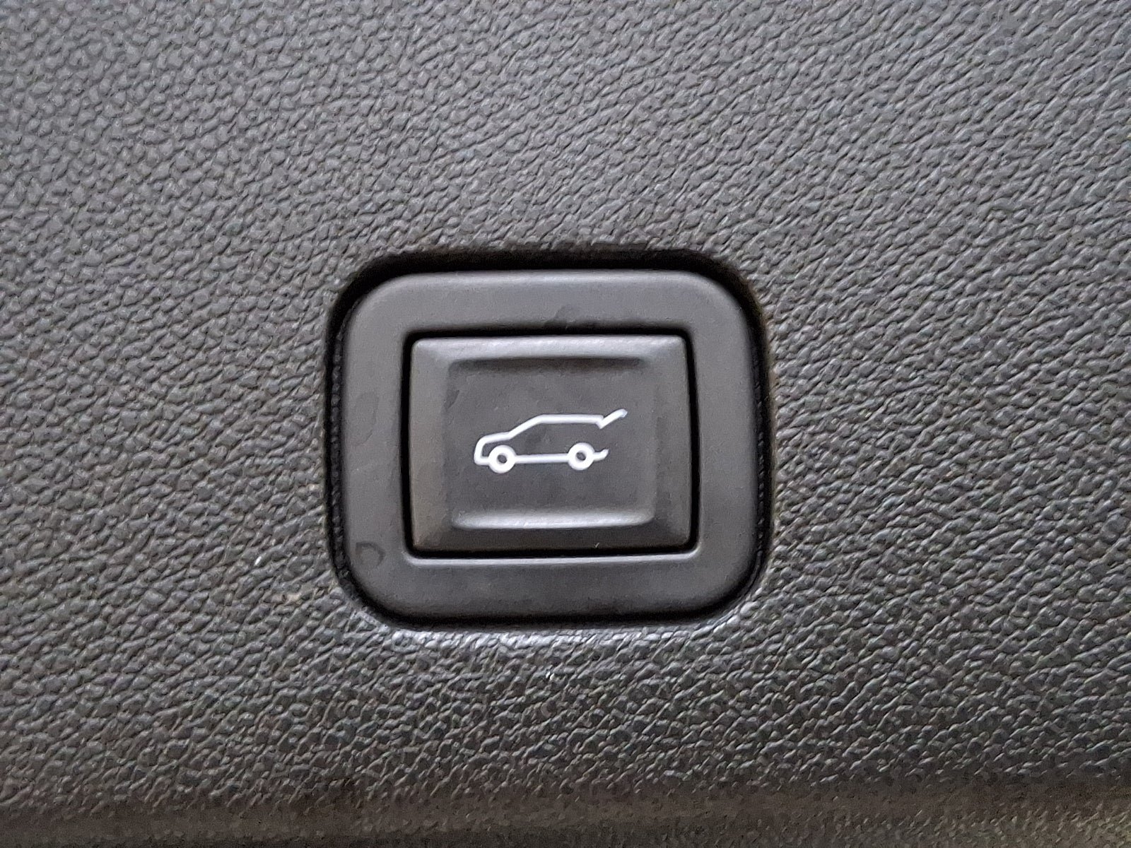 Certified 2023 Cadillac XT6 Premium Luxury AWD/4WD image 24