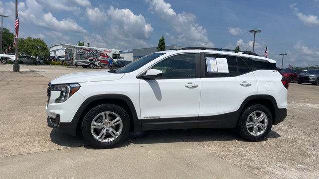 Certified 2023 GMC Terrain SLE w/ Driver Convenience Package AWD/4WD image 5