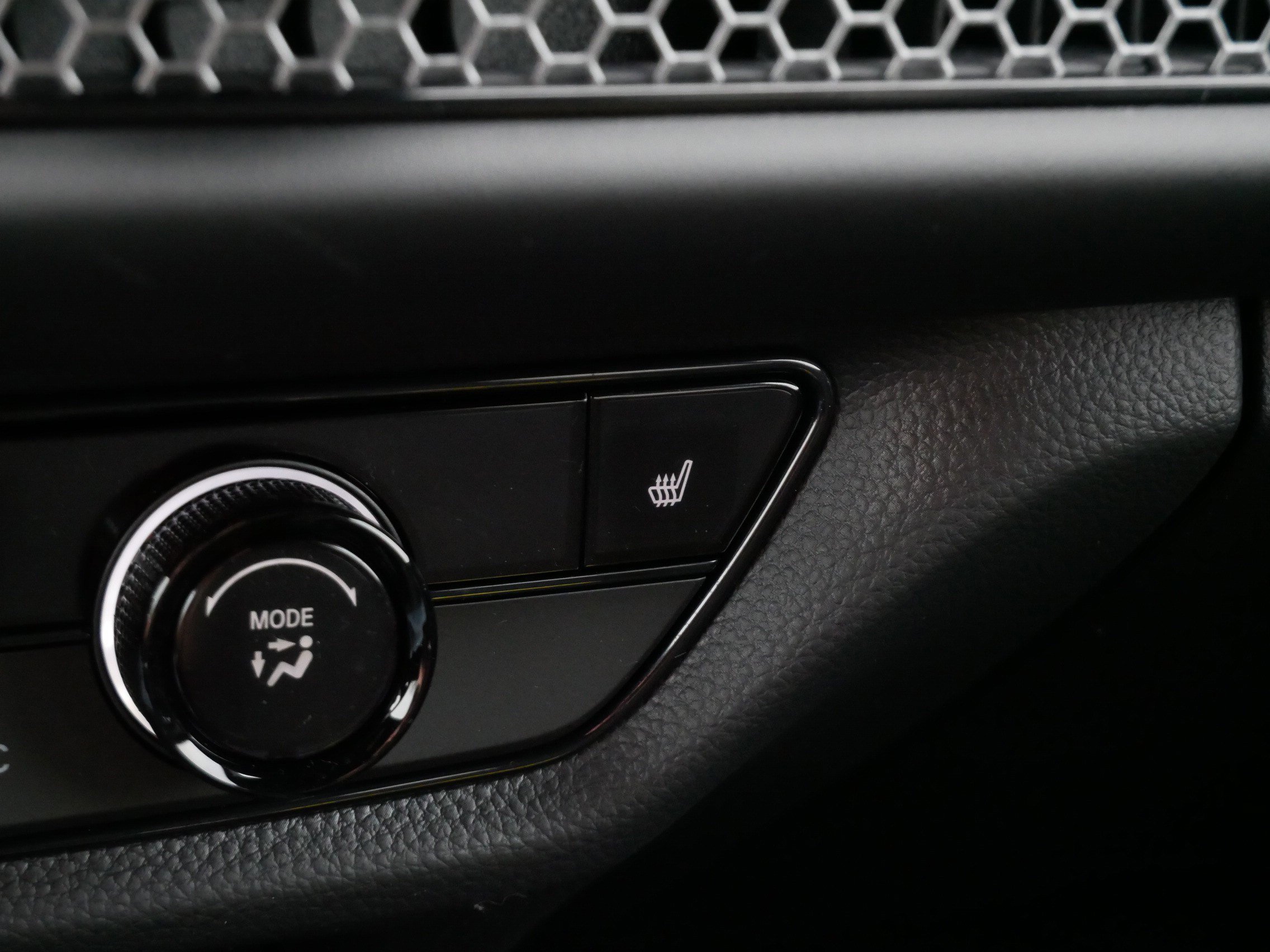 Certified 2026 Honda HR-V Sport image 29