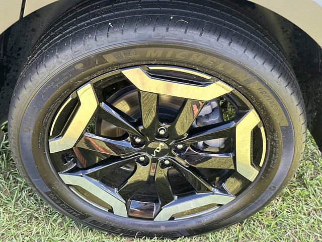 Used 2023 Kia Telluride EX image 20