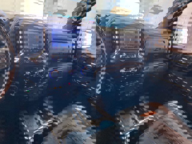 Used 2020 GMC Sierra 1500 AT4 w/ AT4 Premium Package image 12