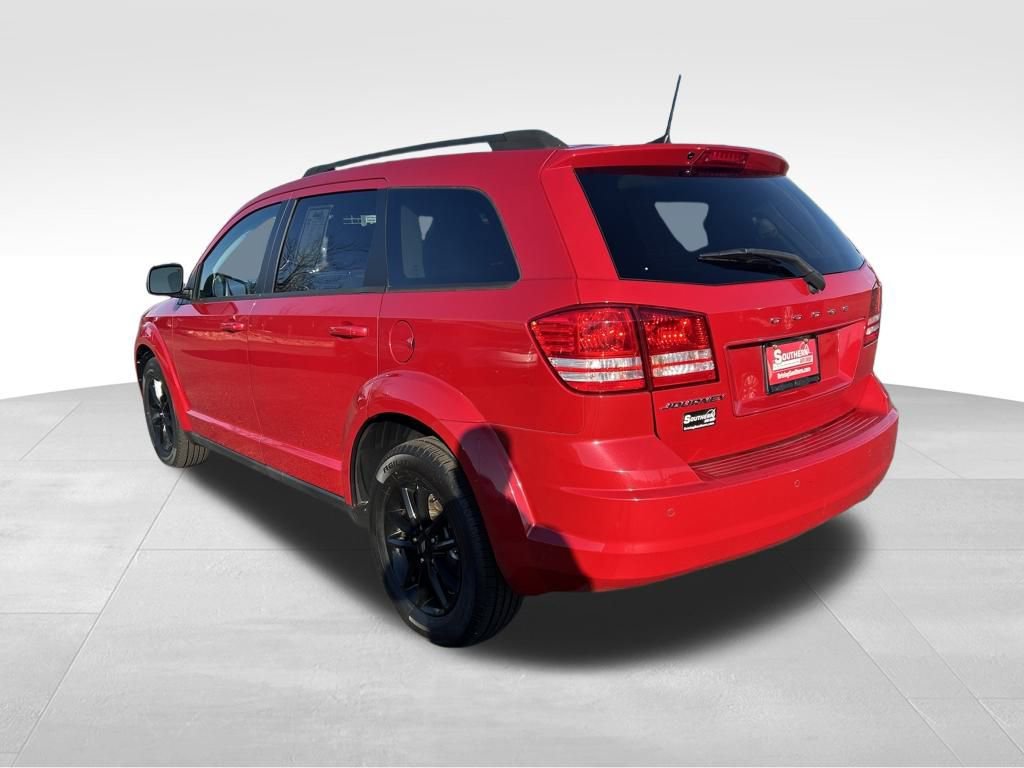 Used 2020 Dodge Journey SE w/ SE Popular Equipment Group image 3