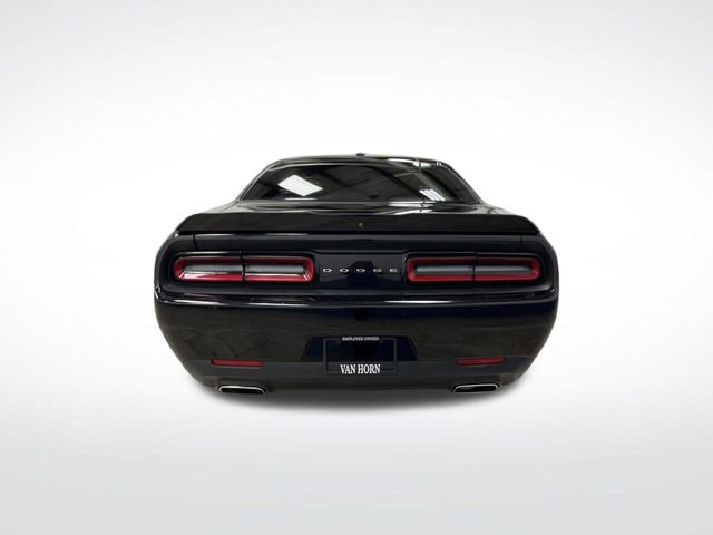 Used 2021 Dodge Challenger SXT image 11