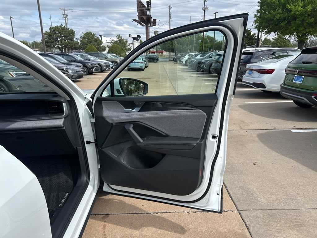 New 2026 Volkswagen Tiguan S FWD image 19