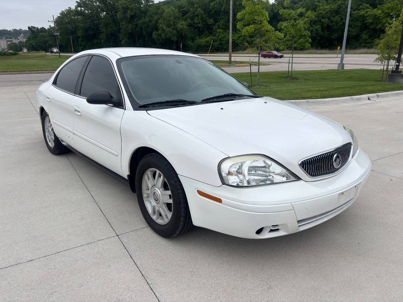 Used 2005 Mercury Sable GS FWD image 4