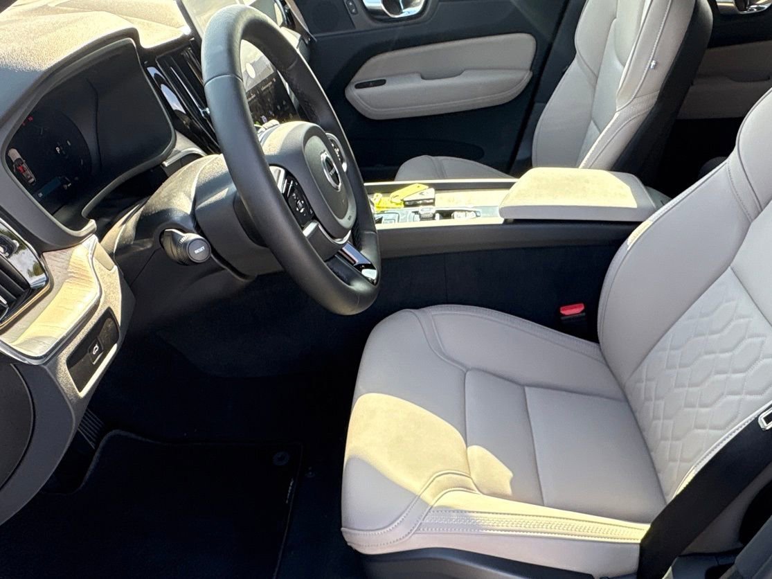 New 2026 Volvo XC60 B5 Plus w/ Protection Package Premier image 16
