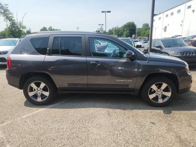 Used 2017 Jeep Compass High Altitude AWD/4WD image 10