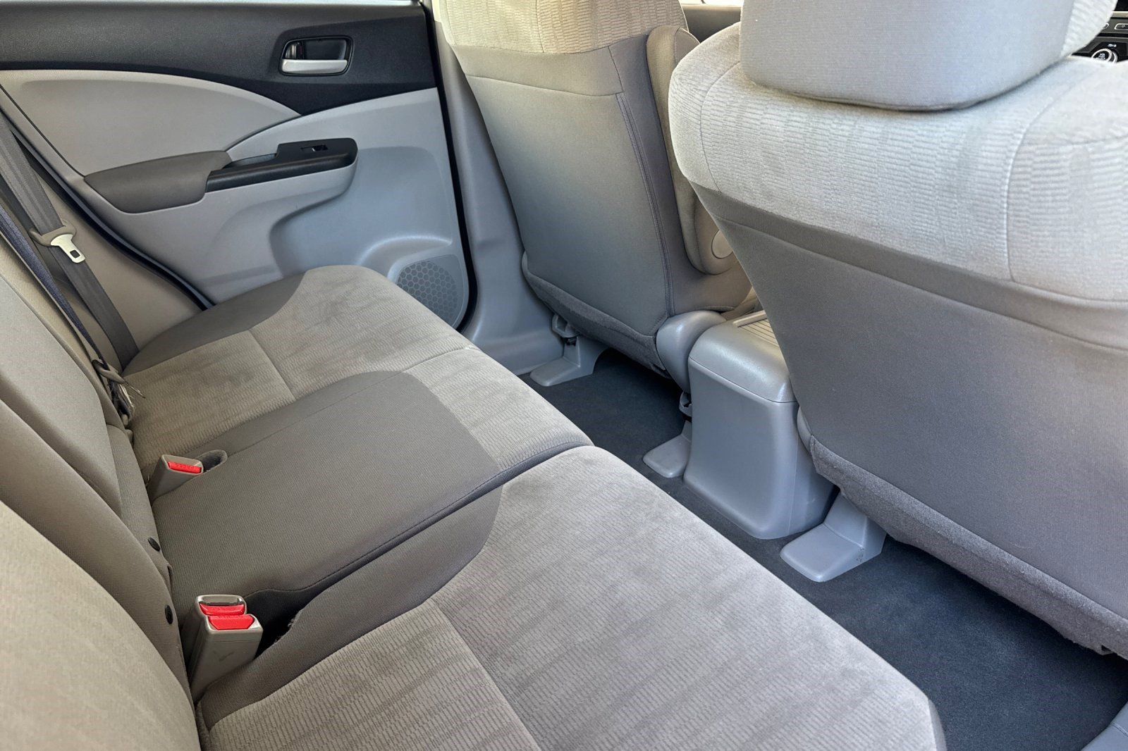 Used 2013 Honda CR-V LX image 29