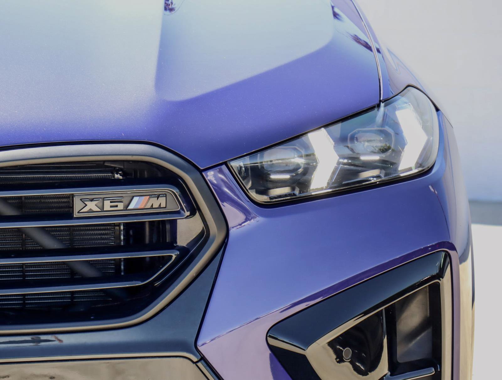 Used 2024 BMW X6 M Competition w/ Executive Package image 4