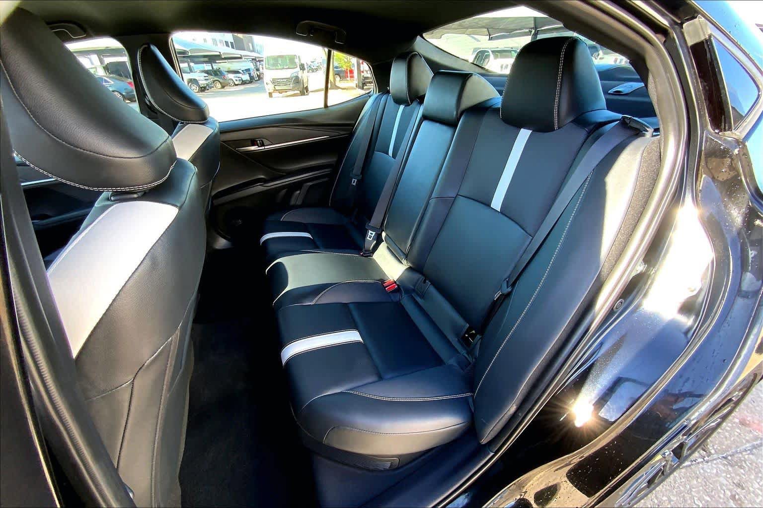 Used 2025 Toyota Camry SE FWD image 21