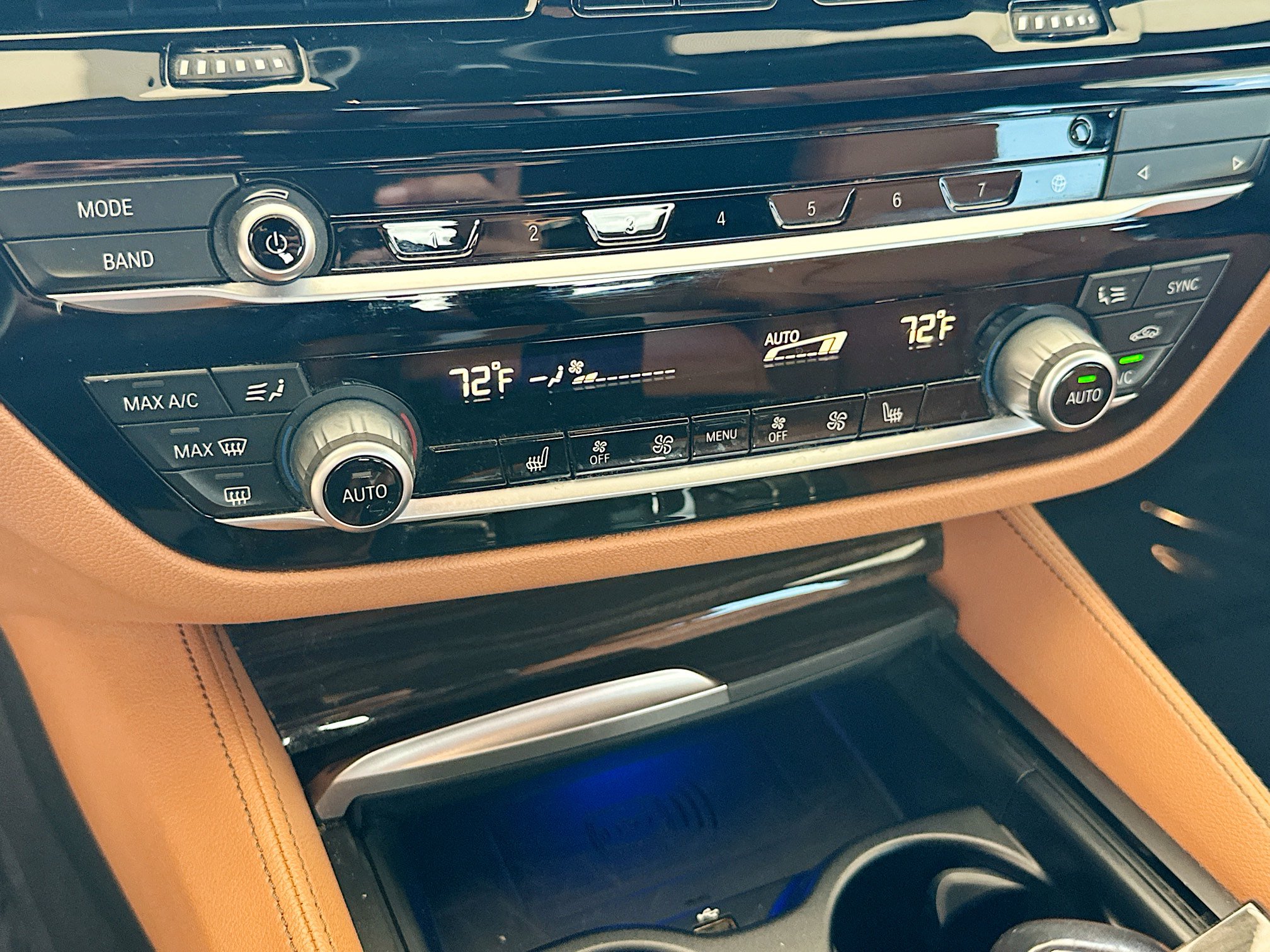 Used 2022 BMW 540i w/ M Sport Package RWD image 15