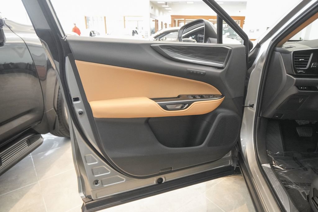 New 2026 Lexus NX 350h FWD w/ Premium image 7