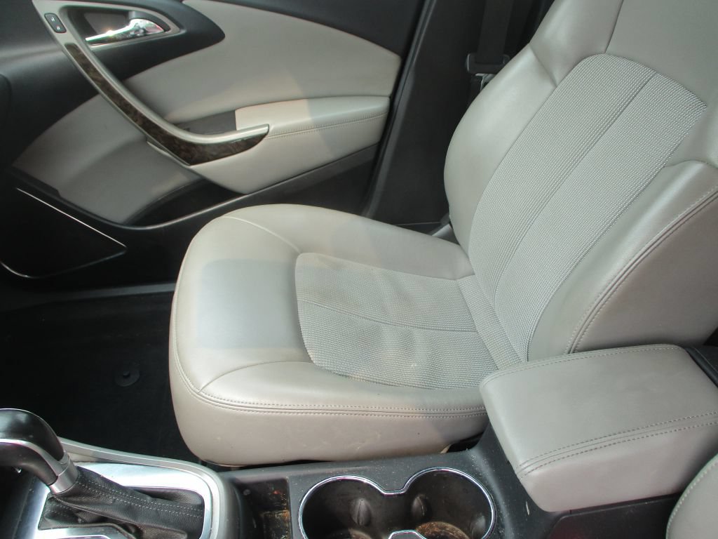 Used 2013 Buick Verano FWD image 14