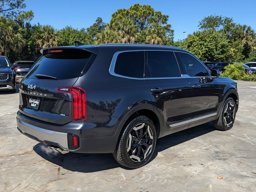 Used 2025 Kia Telluride S image 6
