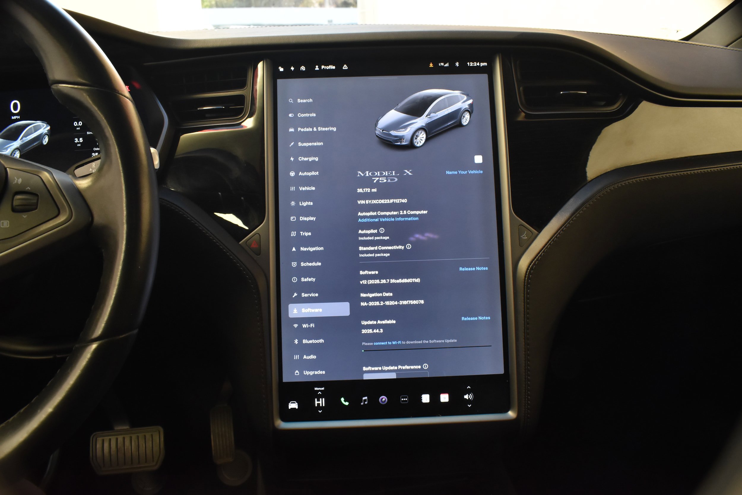 Used 2018 Tesla Model X 75D image 35