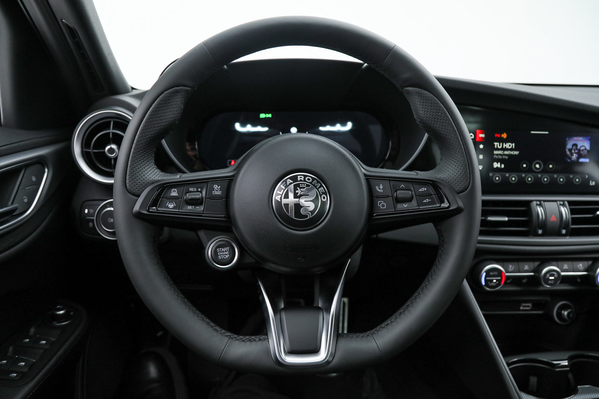 New 2026 Alfa Romeo Giulia w/ Driving Assist Package RWD image 18