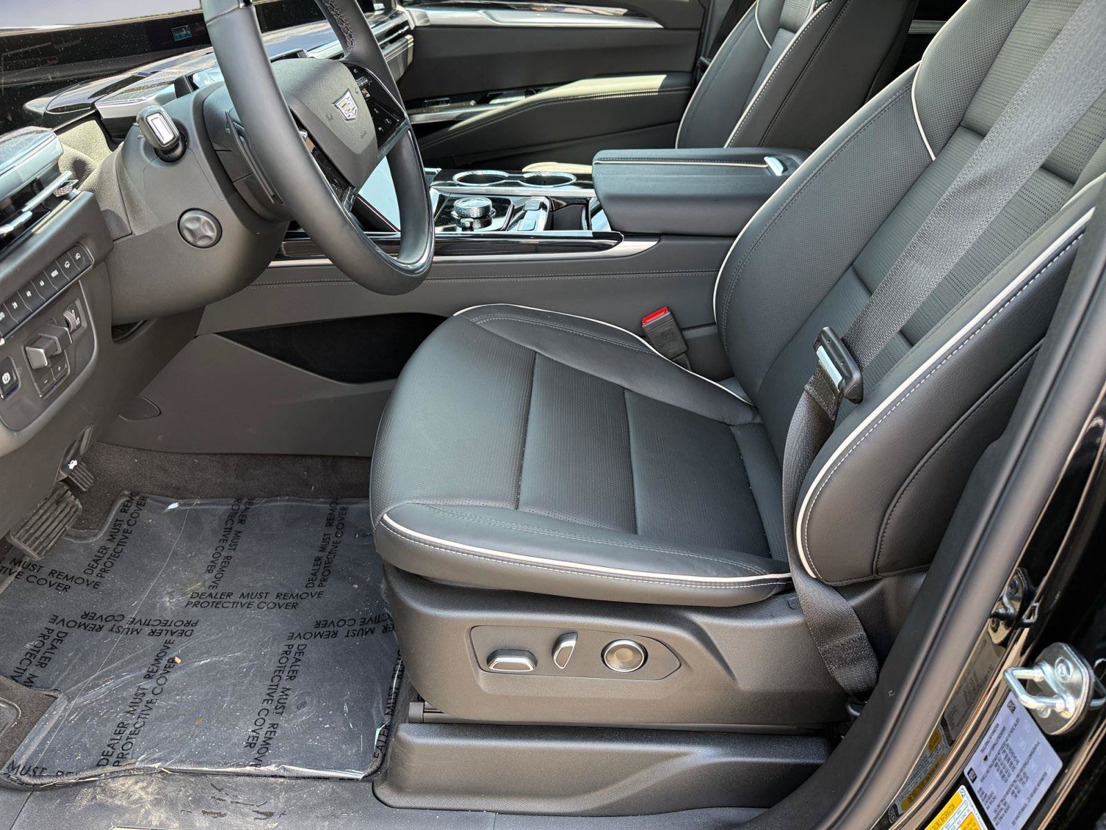 New 2026 Cadillac Escalade ESV Sport w/ Touring Package AWD/4WD image 10
