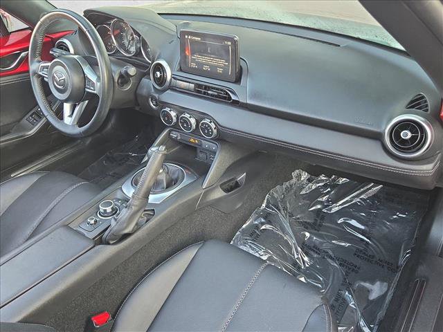 Used 2021 MAZDA MX-5 Miata RF Grand Touring RWD image 18