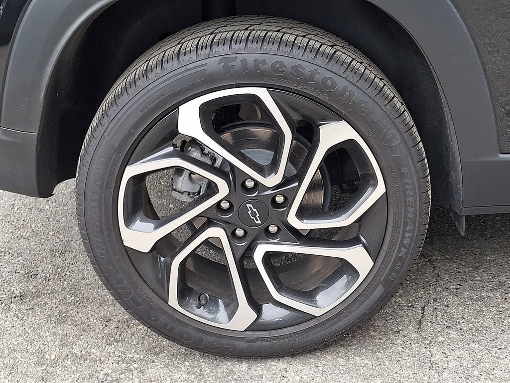 Certified 2024 Chevrolet Trax RS w/ Driver Confidence Package FWD image 34