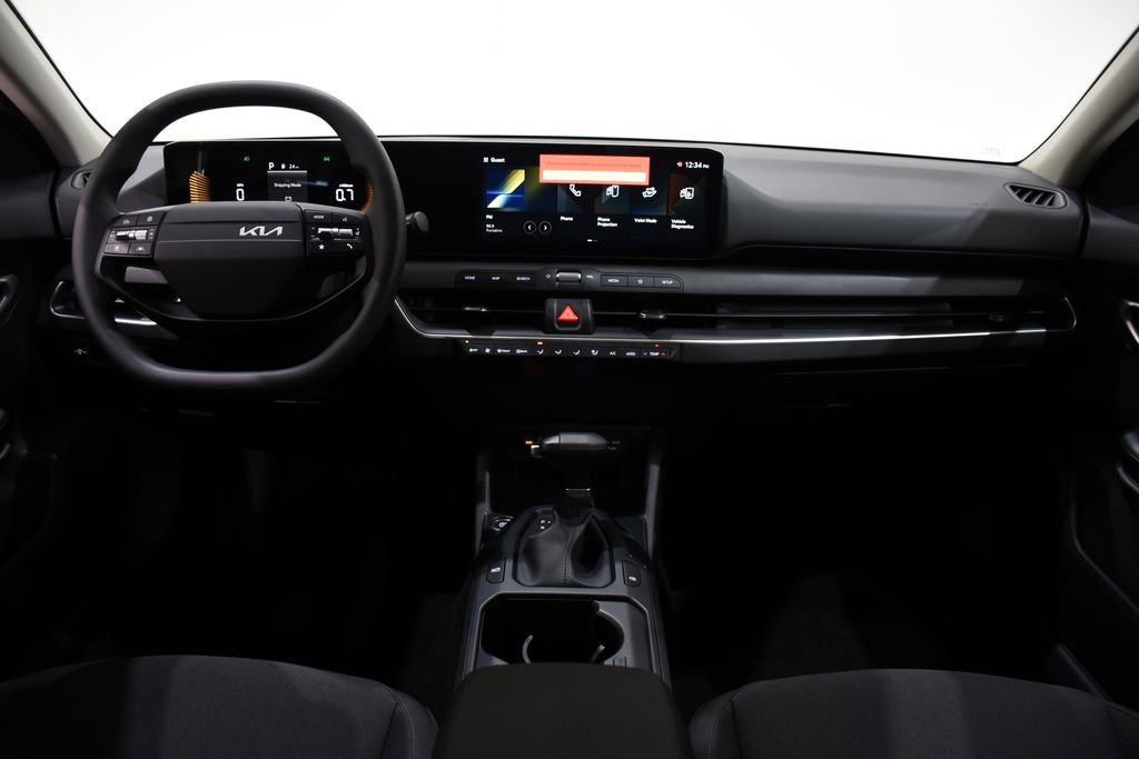 New 2026 Kia K4 LX image 8