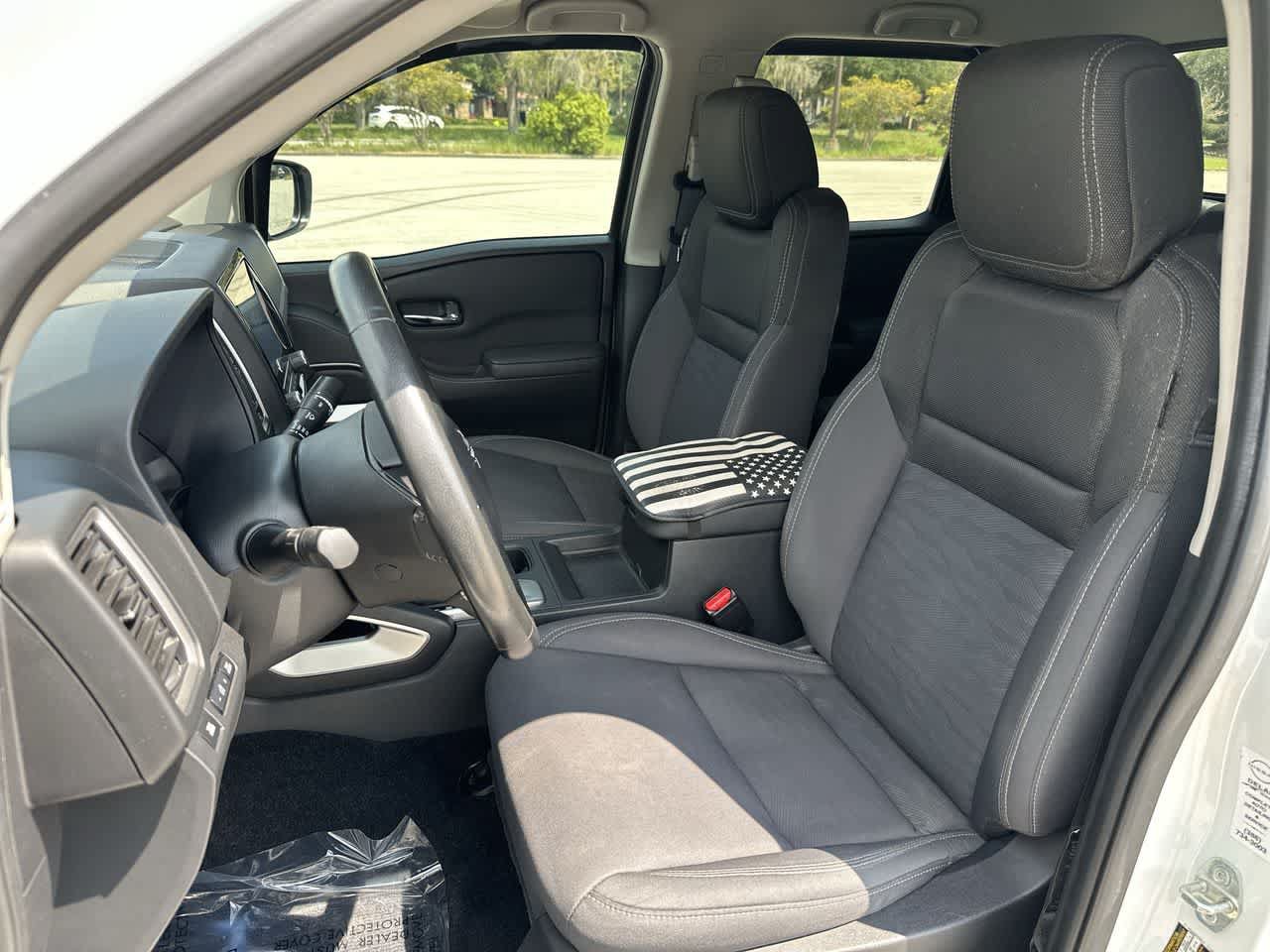 Used 2023 Nissan Frontier SV w/ SV Convenience Package RWD image 16