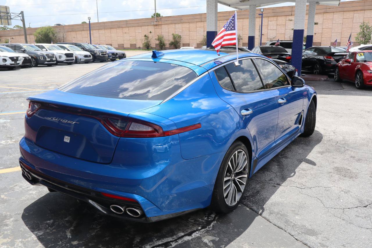 Used 2018 Kia Stinger Premium RWD image 3