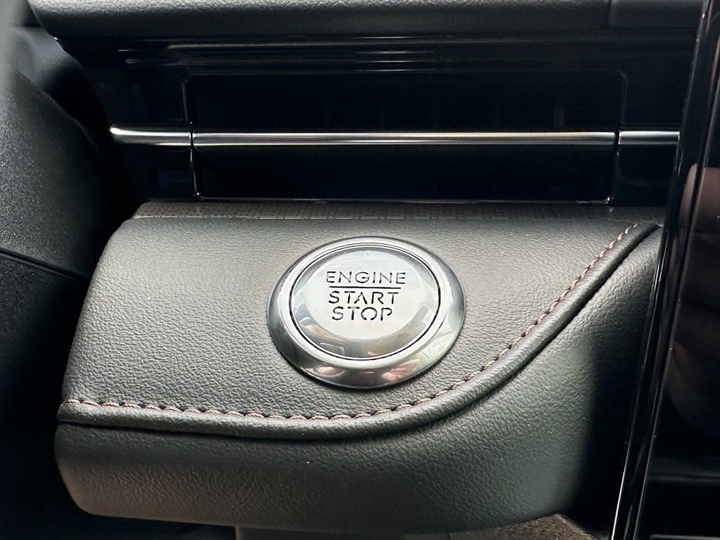 New 2026 Lincoln Nautilus Premier w/ Equipment Group 102A AWD/4WD image 11