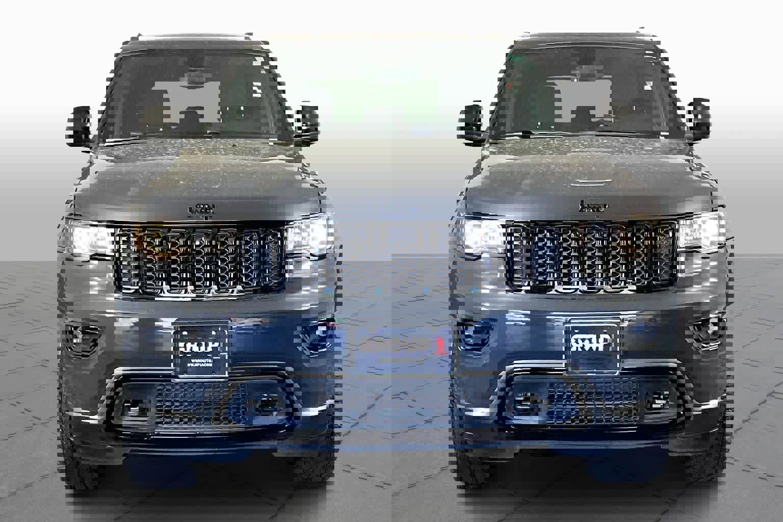 Used 2018 Jeep Grand Cherokee Laredo image 4