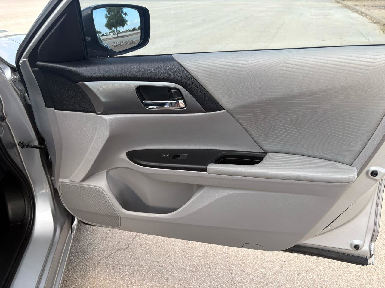 Used 2014 Honda Accord LX image 28