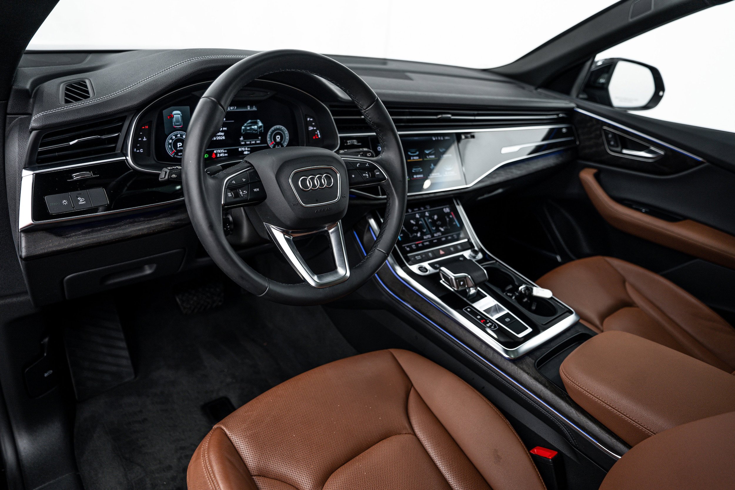 Certified 2023 Audi Q8 Premium Plus w/ Premium Plus Package AWD/4WD image 9