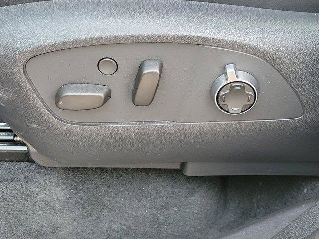 Used 2025 Buick Enclave Avenir w/ Super Cruise Package image 24