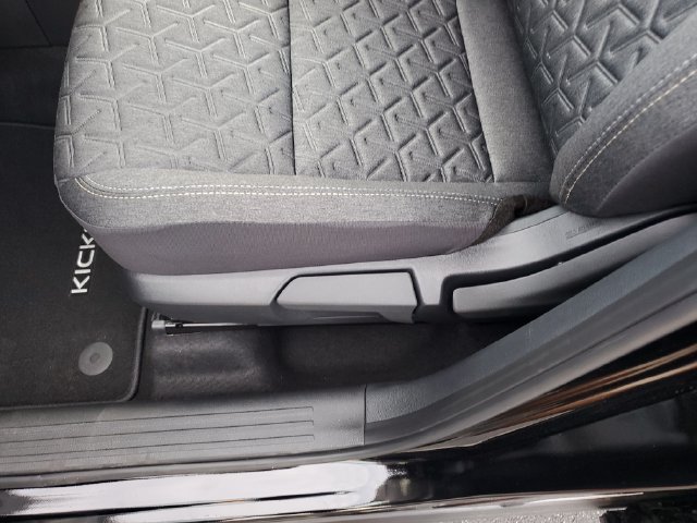 New 2027 Nissan Kicks SV AWD/4WD image 21