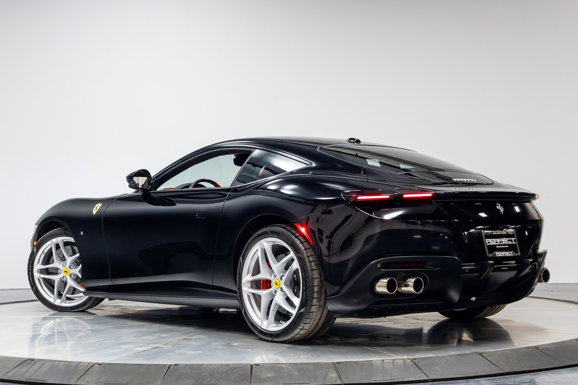 Used 2022 Ferrari Roma image 59