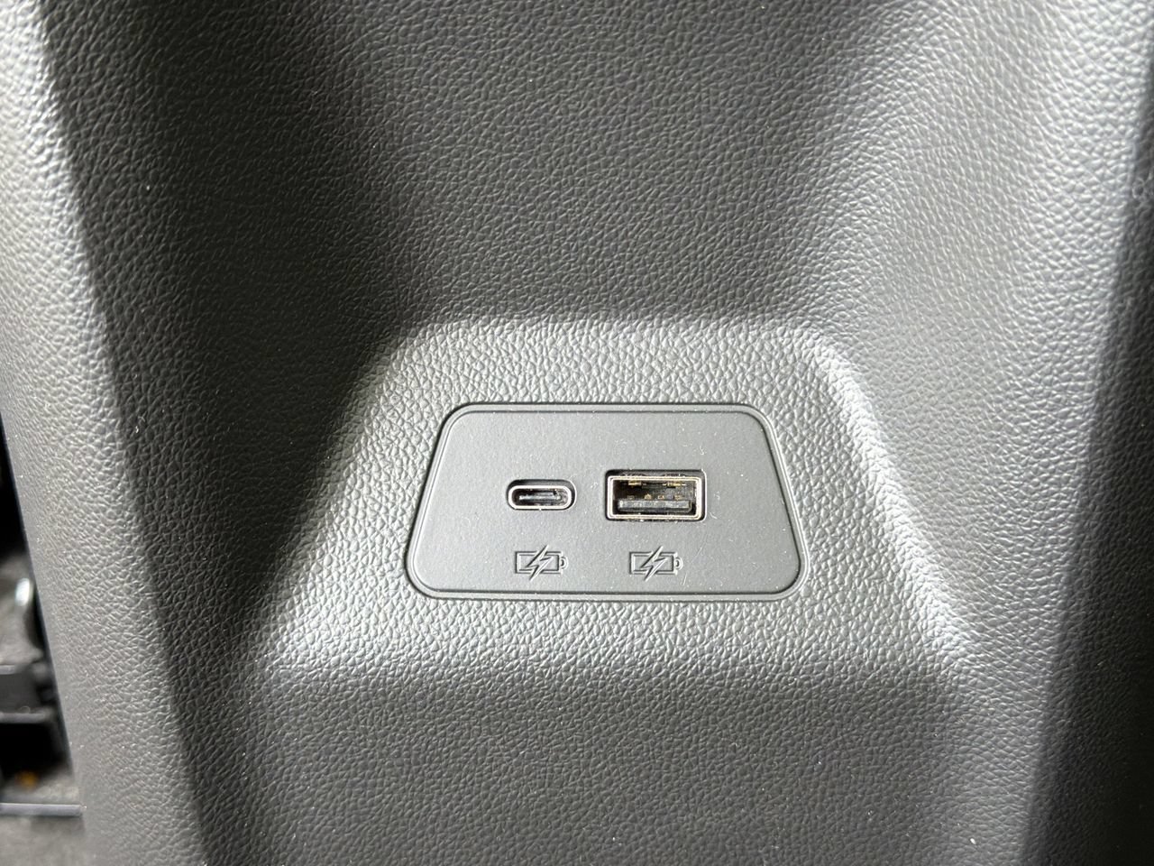 Used 2025 Buick Envision Preferred AWD/4WD image 21