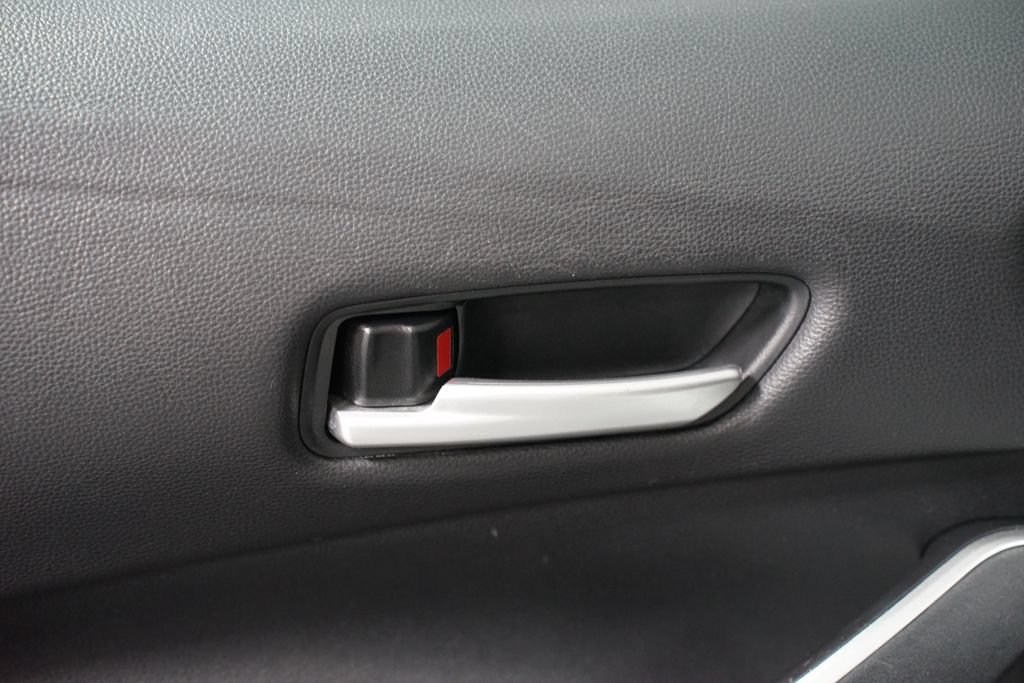 Certified 2024 Toyota Corolla SE FWD image 31