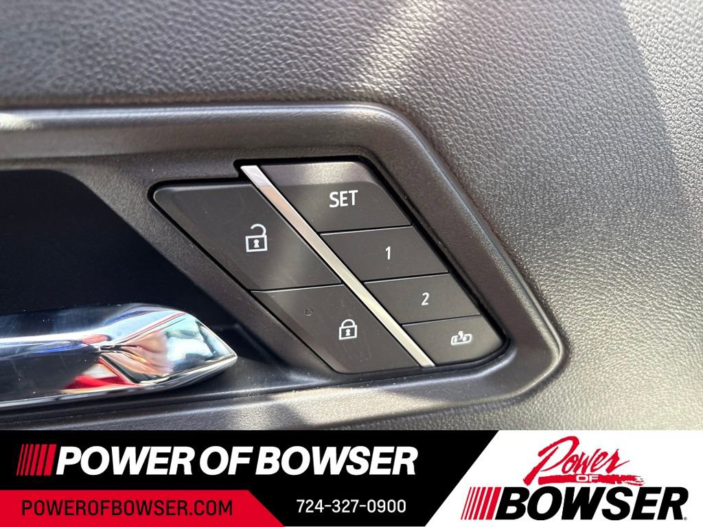 Used 2025 Chevrolet Colorado ZR2 image 14