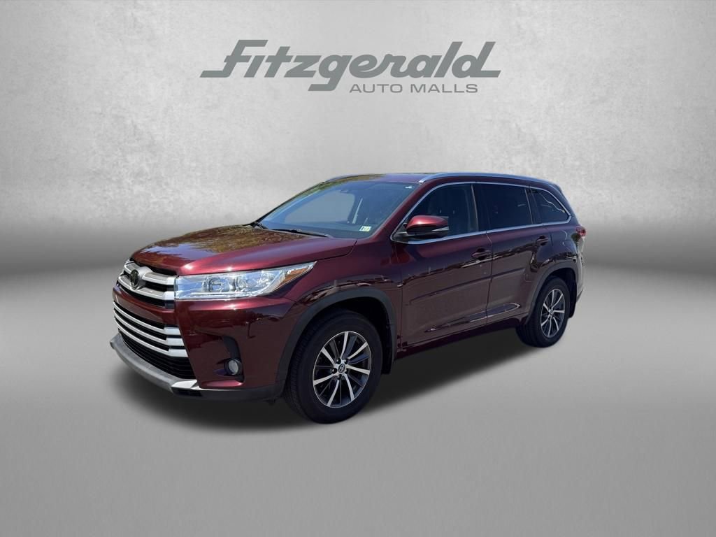 Used 2018 Toyota Highlander XLE w/ Protection Package #3 AWD/4WD image 3