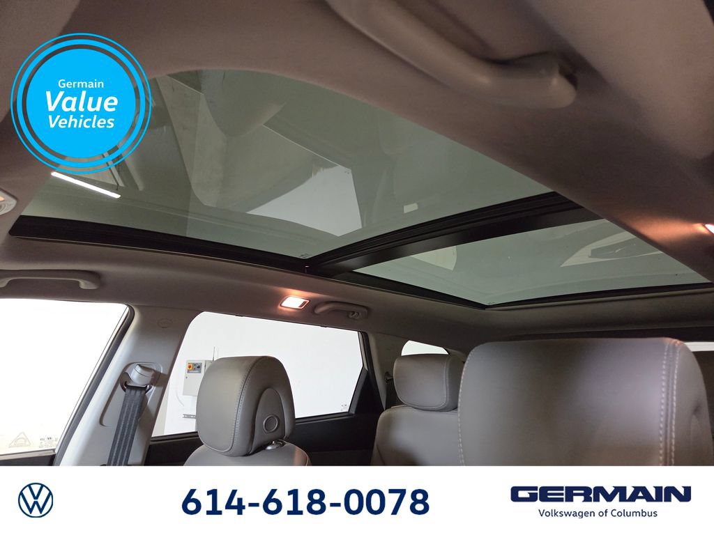 Used 2017 Hyundai Santa Fe Limited AWD/4WD image 30