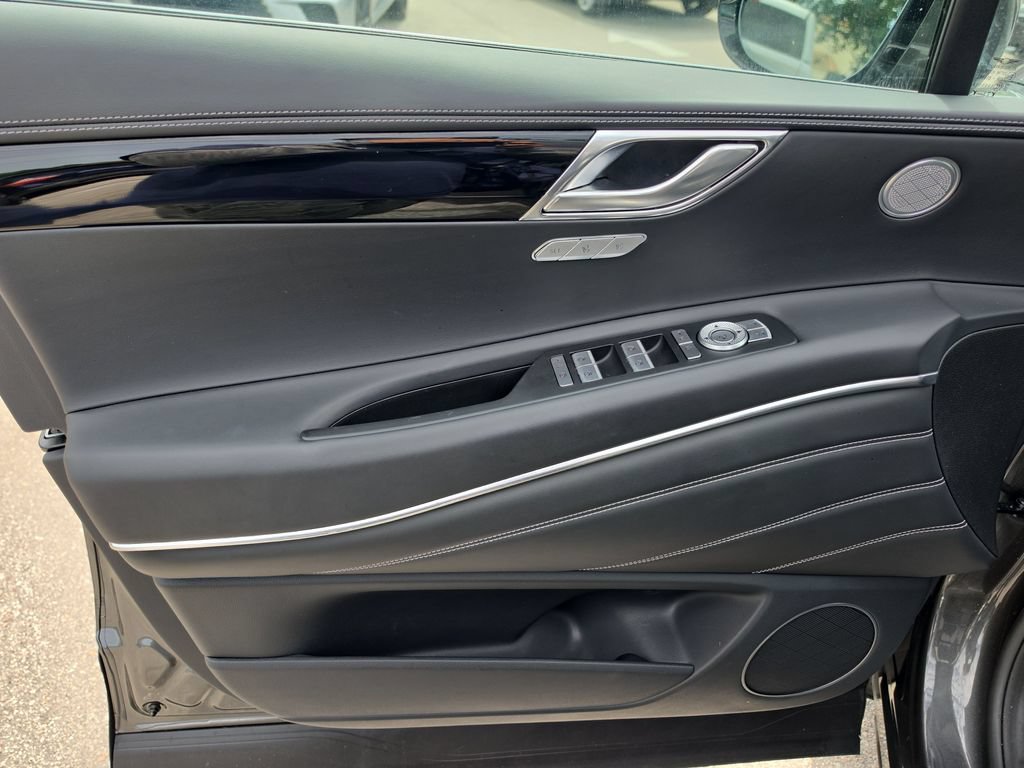 Used 2026 Genesis GV80 2.5T AWD/4WD image 11